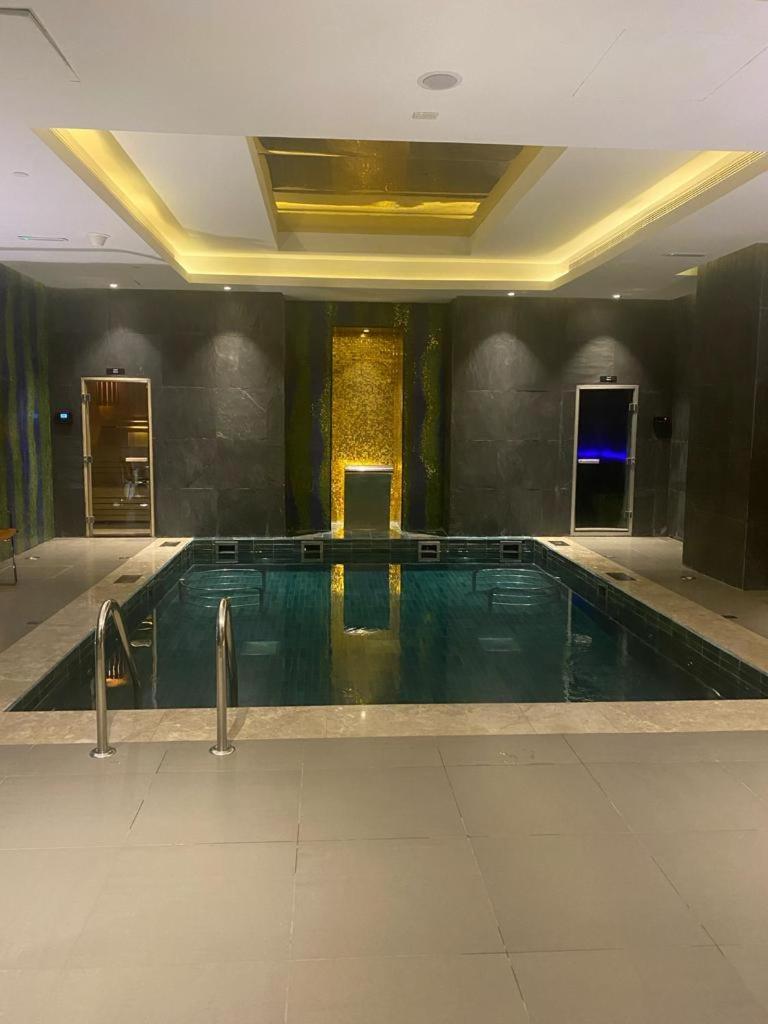 4leisure Damac Esclusiva Towers Apartment
