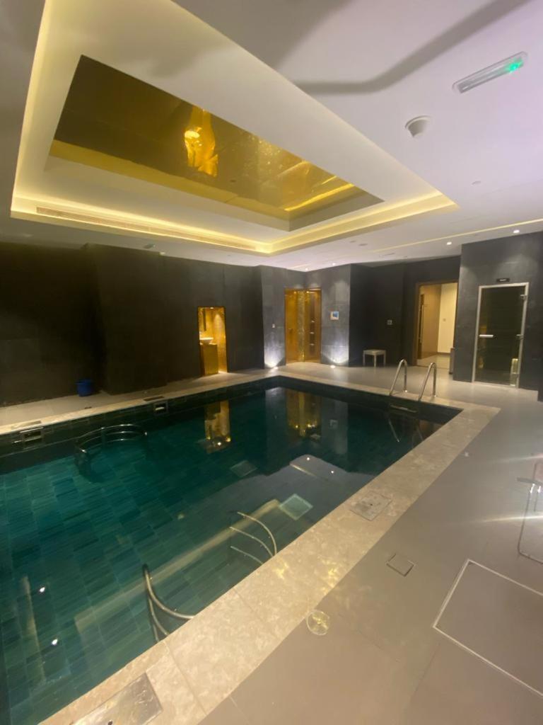 4leisure Damac Esclusiva Towers *