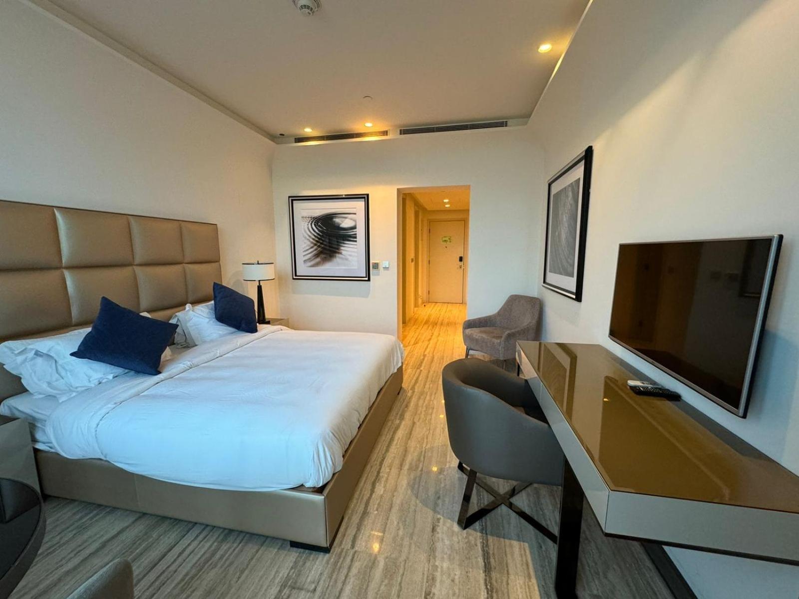 4leisure Damac Esclusiva Towers Apartment *
